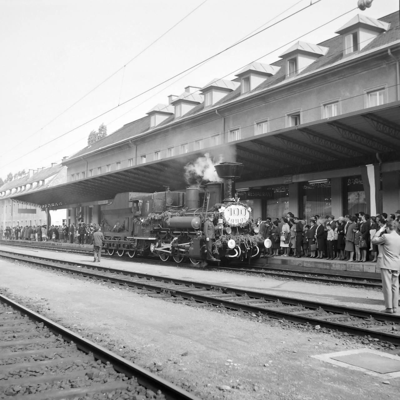 Bahnsteig 1, Dampflok, Eisenbahn, Hauptbahnhof, Jubiläum, ÖBB, Sonderzug